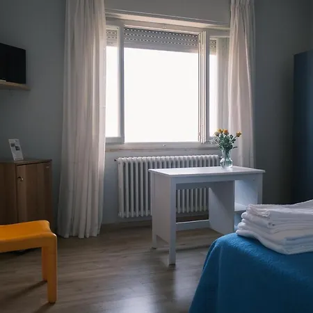 Riviera Bed & Breakfast *