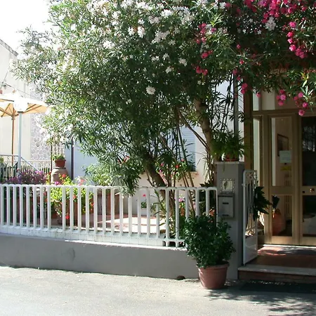 Bed & Breakfast Riviera *