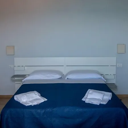 Riviera Bed & Breakfast