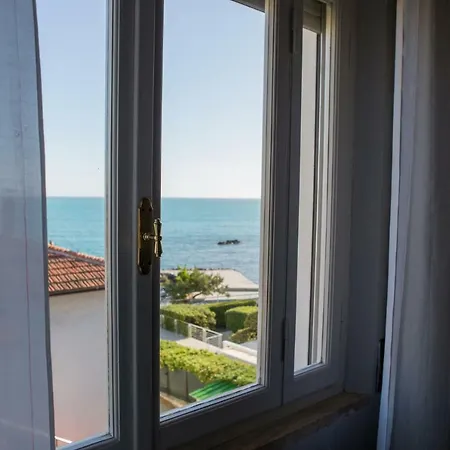 Riviera Couette-café Castiglioncello